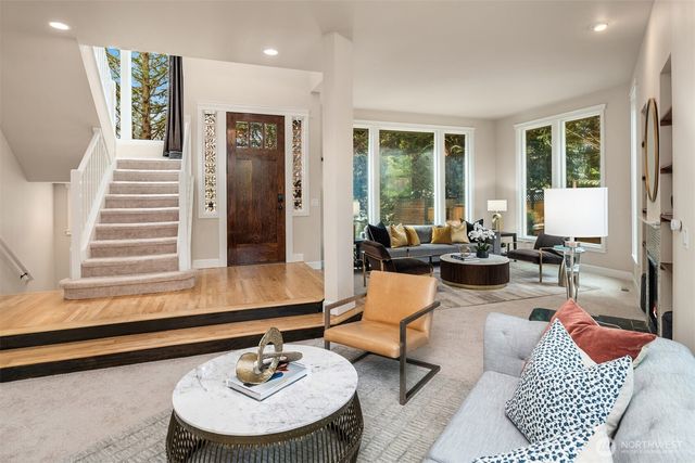 4600 Green Lake Way N, Seattle, WA 98103