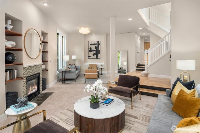 4600 Green Lake Way N, Seattle, WA 98103