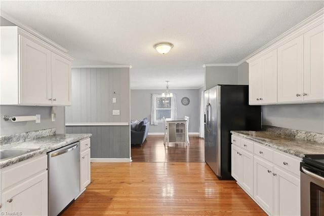 152 Wall Avenue, Thomasville, NC 27360