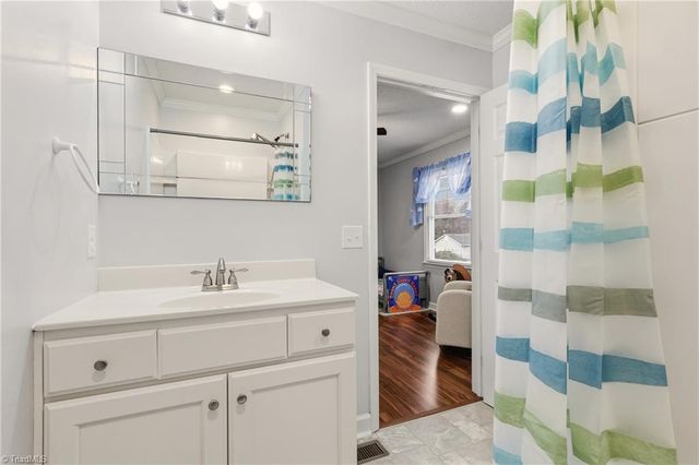 152 Wall Avenue, Thomasville, NC 27360