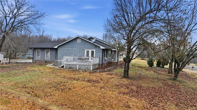 152 Wall Avenue, Thomasville, NC 27360