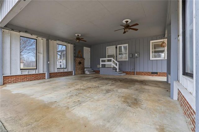 152 Wall Avenue, Thomasville, NC 27360