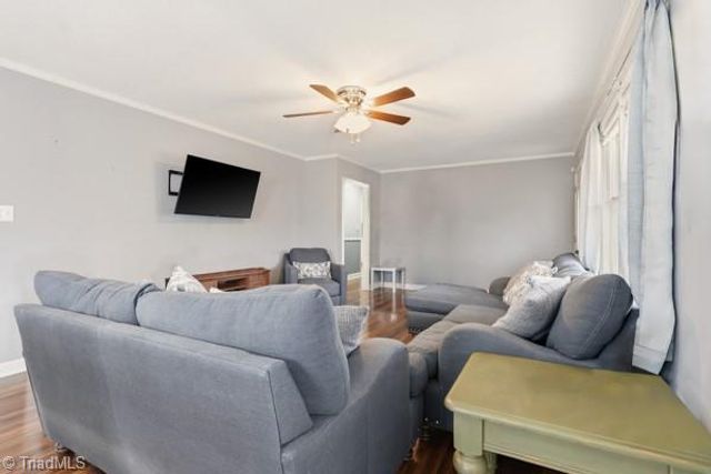 152 Wall Avenue, Thomasville, NC 27360