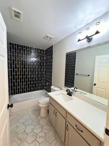 2619 Stephenson Drive, Dallas, TX 75215