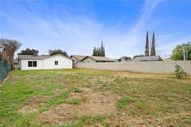 2571 12th Street, Riverside, CA 92507