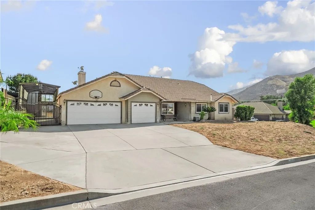 6736 Brenton Street, Jurupa Valley, CA 92509