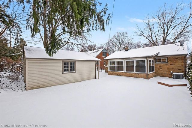 2620 Ferncliff Avenue, Royal Oak, MI 48073