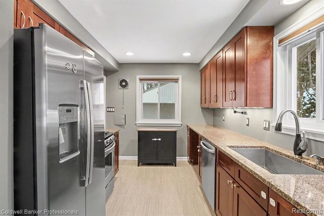 2620 Ferncliff Avenue, Royal Oak, MI 48073