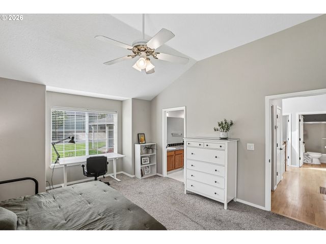 1237 Ne CEDAR RIDGE Loop, Vancouver, WA 98664