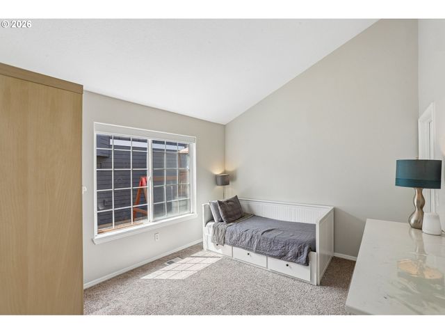 1237 Ne CEDAR RIDGE Loop, Vancouver, WA 98664