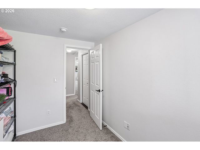1237 Ne CEDAR RIDGE Loop, Vancouver, WA 98664