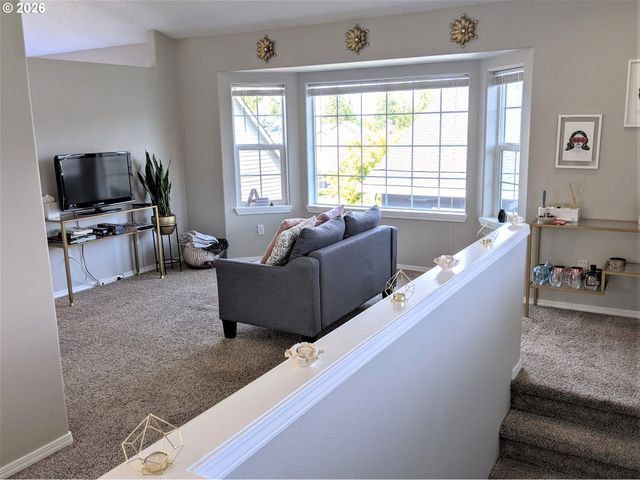 1237 Ne CEDAR RIDGE Loop, Vancouver, WA 98664