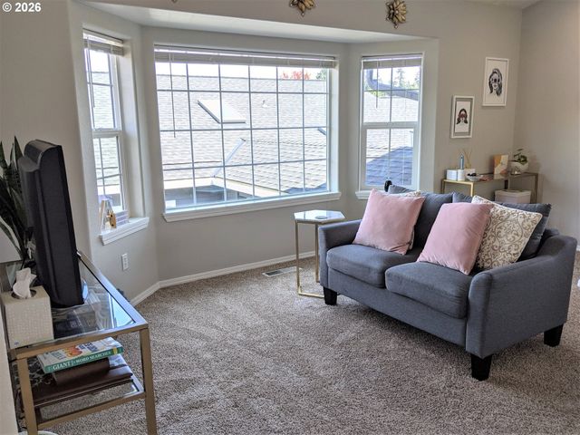 1237 Ne CEDAR RIDGE Loop, Vancouver, WA 98664