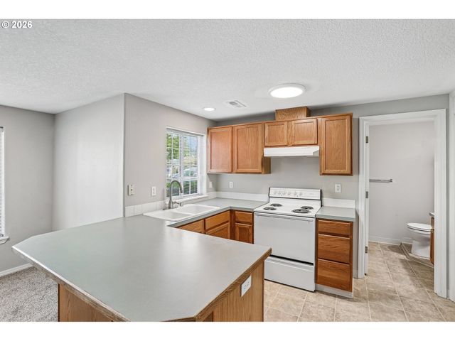 1237 Ne CEDAR RIDGE Loop, Vancouver, WA 98664