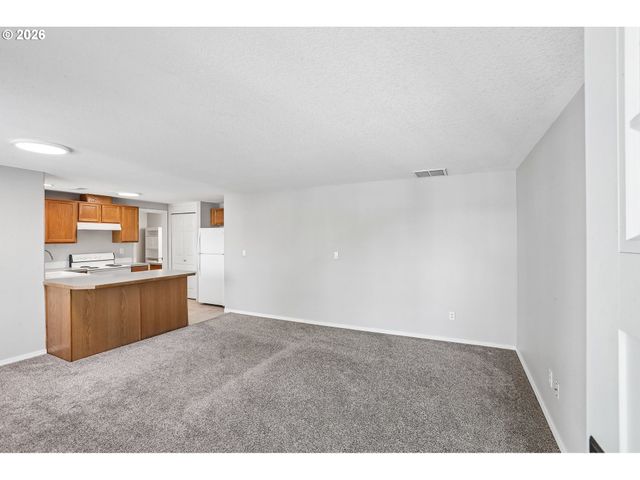 1237 Ne CEDAR RIDGE Loop, Vancouver, WA 98664