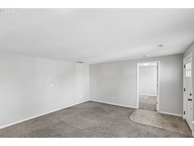 1237 Ne CEDAR RIDGE Loop, Vancouver, WA 98664