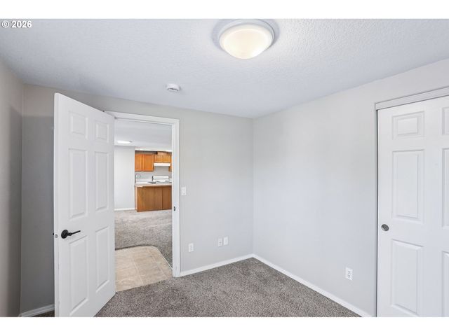 1237 Ne CEDAR RIDGE Loop, Vancouver, WA 98664
