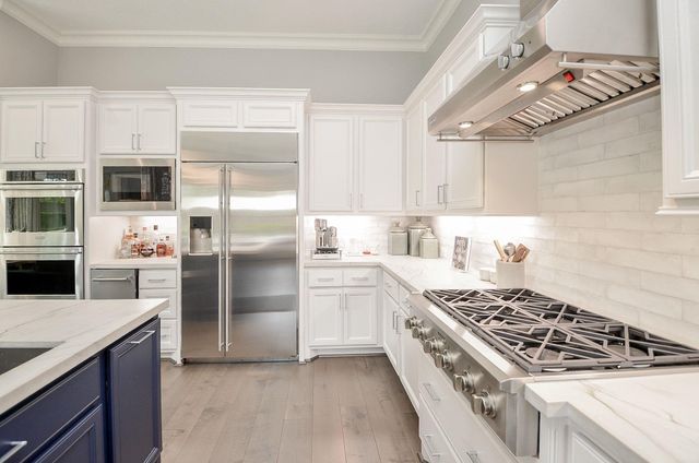 86 Quiet Way Lane, Sugar Land, TX 77498