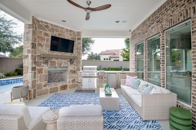 86 Quiet Way Lane, Sugar Land, TX 77498