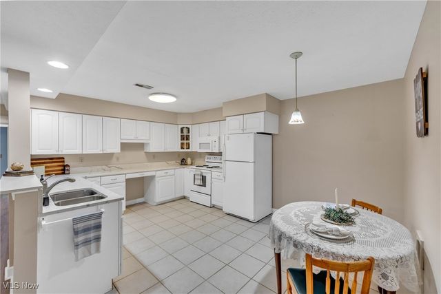 552 Main Street H, Wadsworth, OH 44281