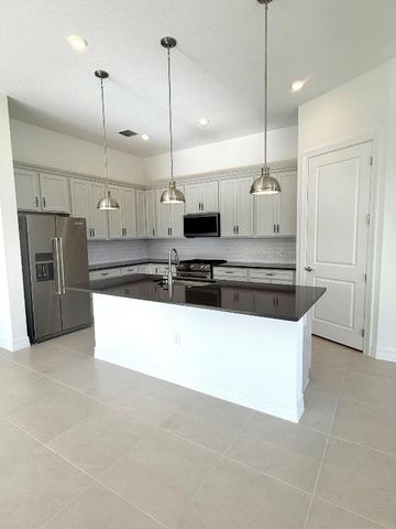 10478 Northbrook Circle Mystique 72, Palm Beach Gardens, FL 33412