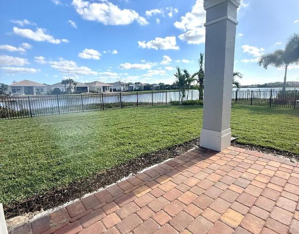 10478 Northbrook Circle Mystique 72, Palm Beach Gardens, FL 33412