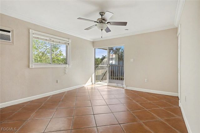 8127 Country RD 205, Fort Myers, FL 33919