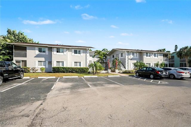 8127 Country RD 205, Fort Myers, FL 33919