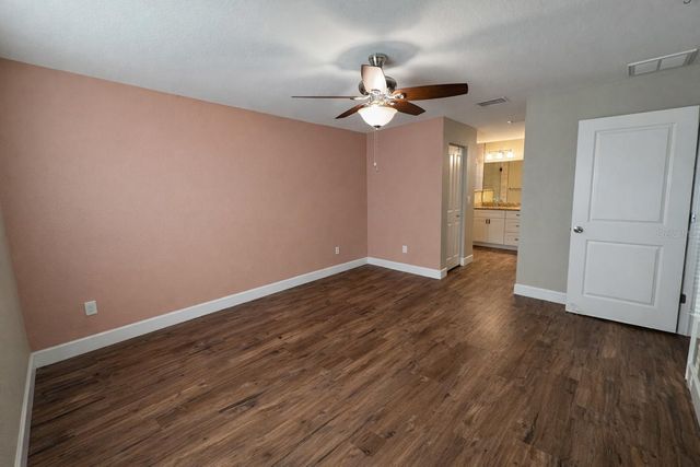 5223 KINGSMAN AVENUE, North Port, FL 34288