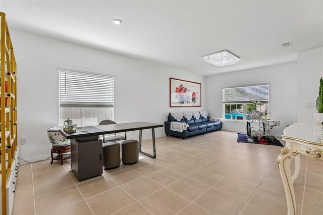 5615 COSTA BLANCA WAY, Davenport, FL 33897