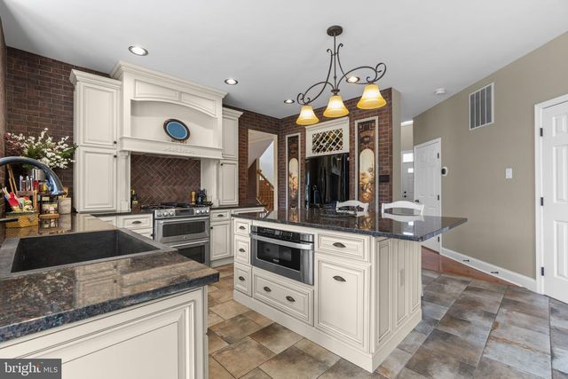 825 CAREN DR, Eldersburg, MD 21784