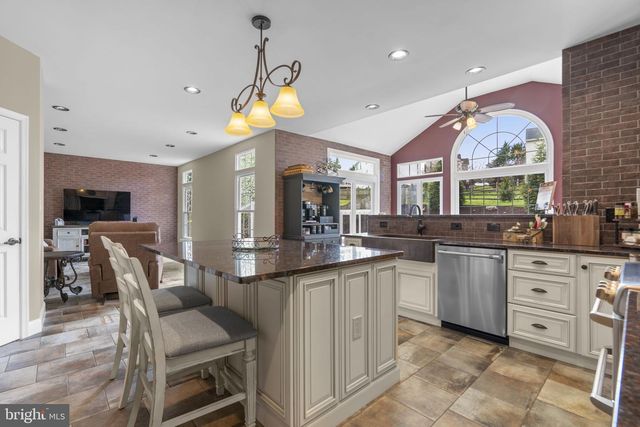 825 CAREN DR, Eldersburg, MD 21784