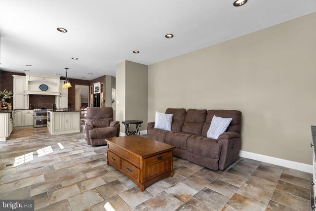 825 CAREN DR, Eldersburg, MD 21784