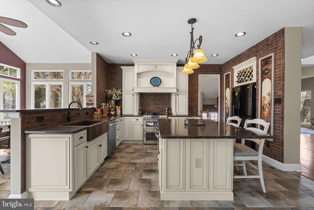 825 CAREN DR, Eldersburg, MD 21784