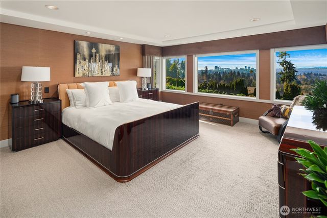 9600 NE 28th Street, Clyde Hill, WA 98004