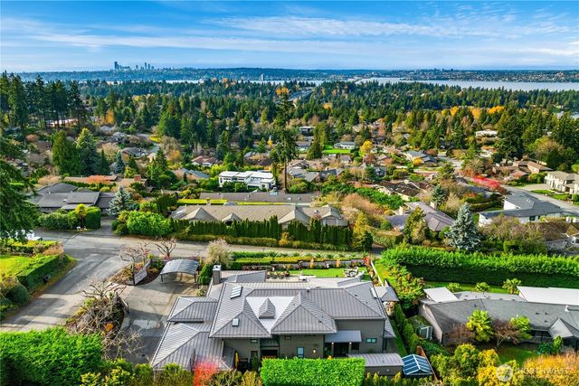 9600 NE 28th Street, Clyde Hill, WA 98004