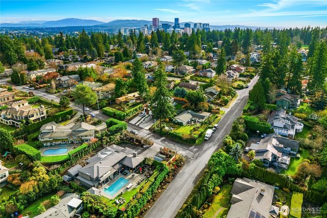 9600 NE 28th Street, Clyde Hill, WA 98004