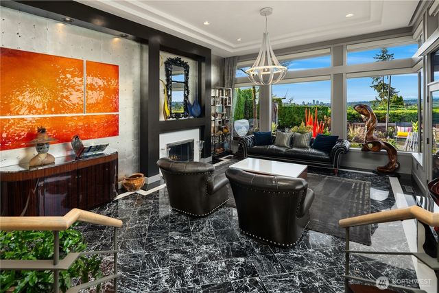 9600 NE 28th Street, Clyde Hill, WA 98004