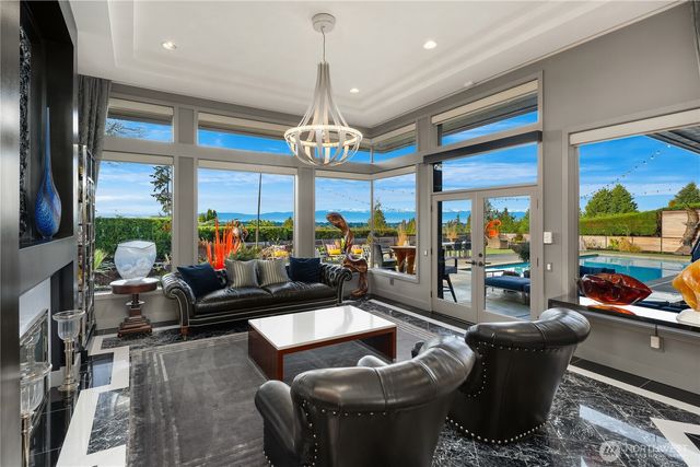 9600 NE 28th Street, Clyde Hill, WA 98004