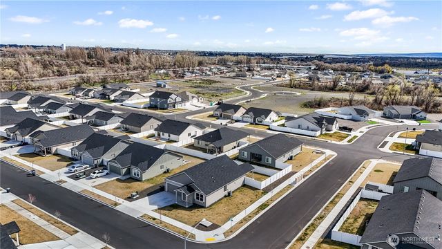 4241 W Wood Court, Moses Lake, WA 98837