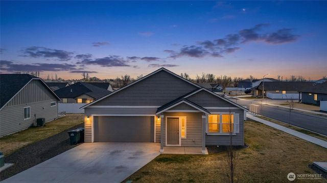4241 W Wood Court, Moses Lake, WA 98837