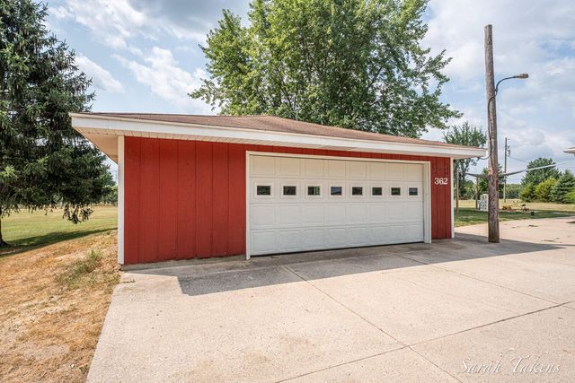 362 Broman Street Ne, Algoma Twp, MI 49345
