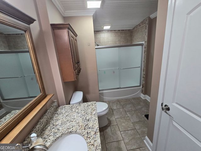 38 Lakeview Drive SE, Lindale, GA 30147