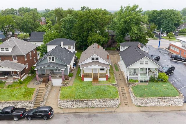 1912 Park Drive, Kansas City, KS 66102