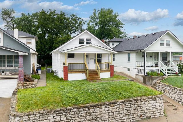 1912 Park Drive, Kansas City, KS 66102