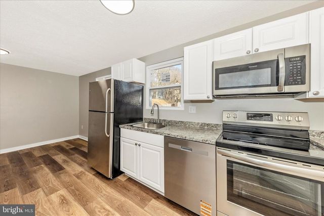 10400 APPLE RIDGE RD, Gaithersburg, MD 20886