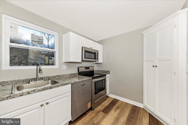 10400 APPLE RIDGE RD, Gaithersburg, MD 20886