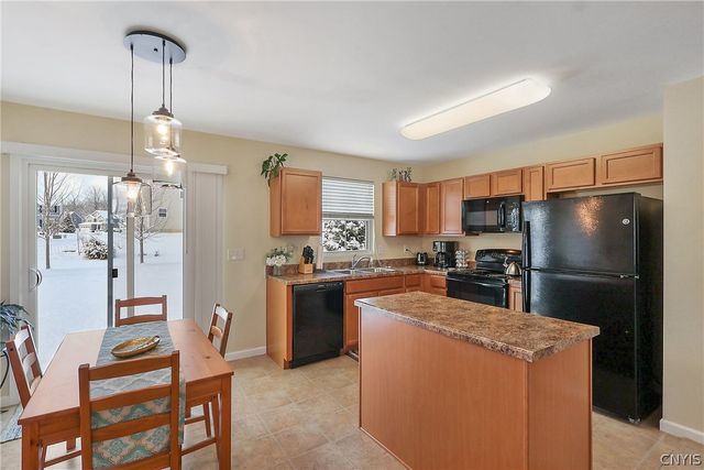 8625 Alizarin Avenue, Cicero, NY 13039