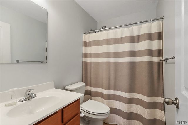 8625 Alizarin Avenue, Cicero, NY 13039