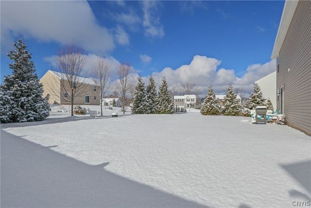 8625 Alizarin Avenue, Cicero, NY 13039